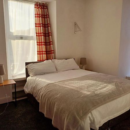 Queens Rooms Porthmadog Room photo